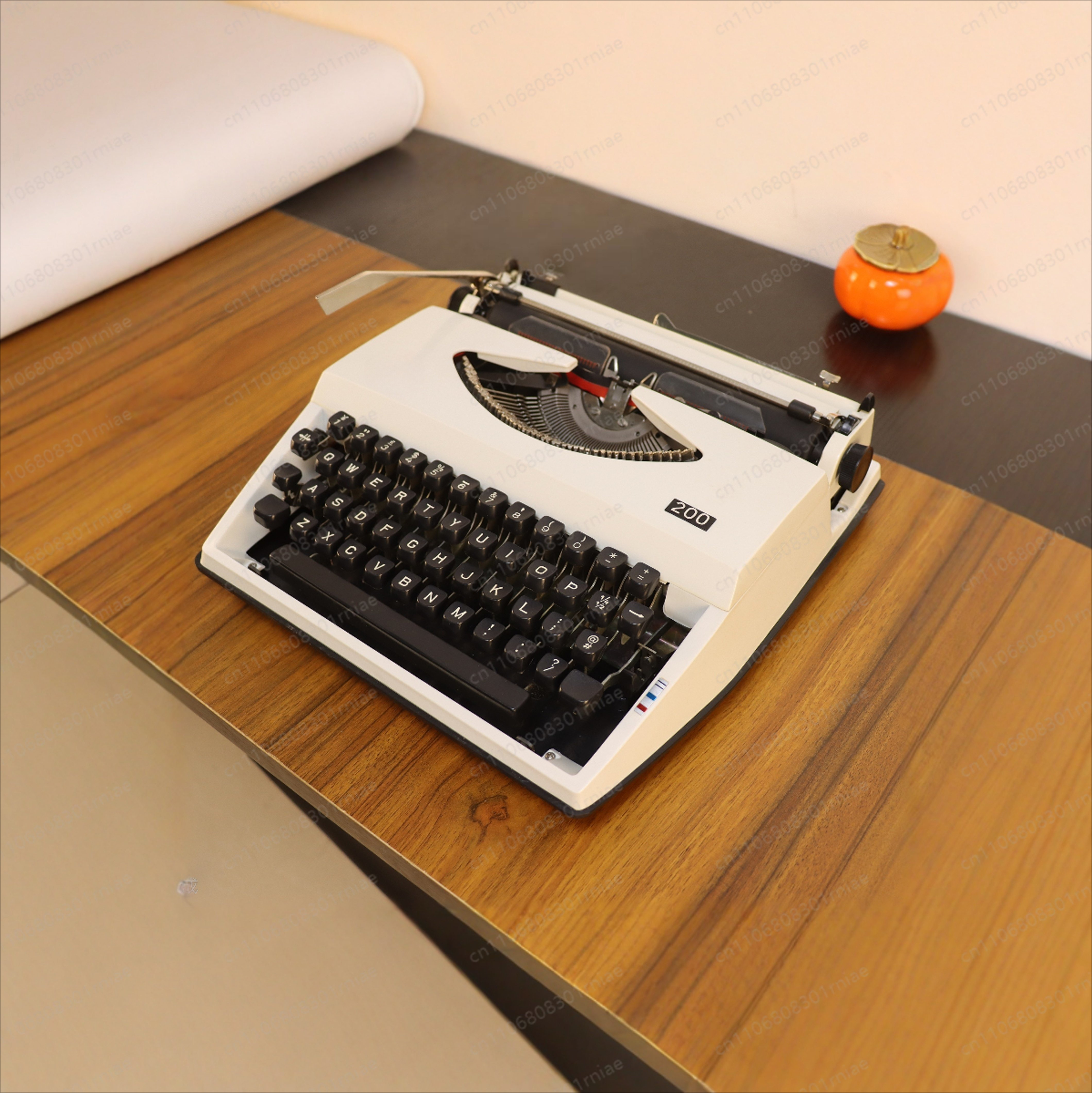 Vintage typewriter English mac - Vintage Things Collection avis et prix