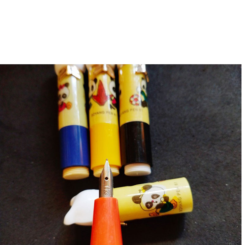 WUHAN  China In The 1980 S Col - Vintage Collectible Pens avis et prix